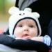 Votre bébé pleure en poussette : pourquoi et que faire